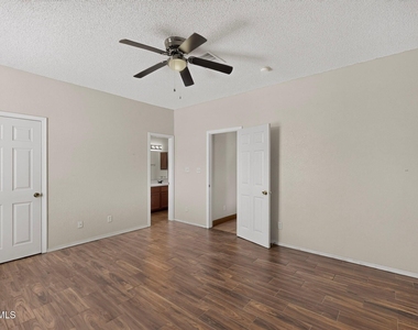 14224 Desert Ash Drive - Photo Thumbnail 30