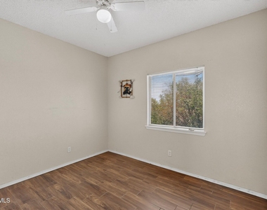 14224 Desert Ash Drive - Photo Thumbnail 36