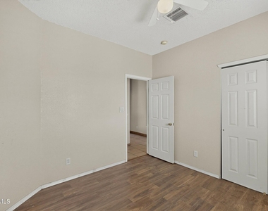 14224 Desert Ash Drive - Photo Thumbnail 47