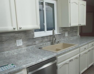 739 Espada Drive - Photo Thumbnail 5