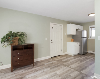 36 Woodbury Avenue - Photo Thumbnail 13