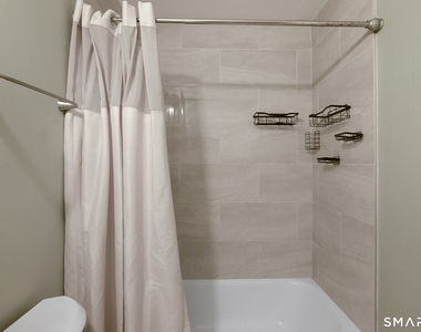 36 Woodbury Avenue - Photo Thumbnail 10