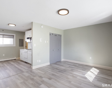36 Woodbury Avenue - Photo Thumbnail 2