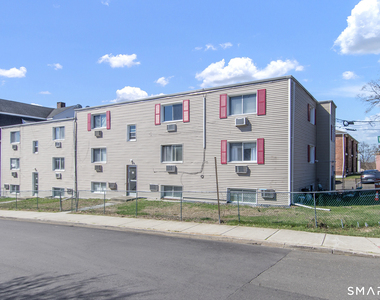 36 Woodbury Avenue - Photo Thumbnail 15