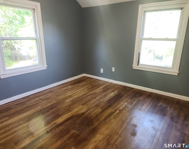191 Dupont Place - Photo Thumbnail 3