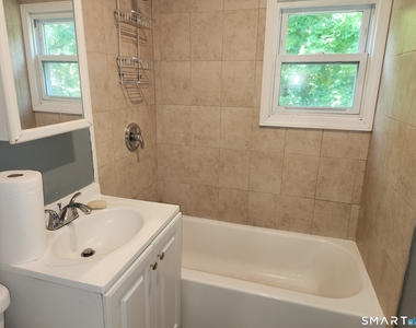 191 Dupont Place - Photo Thumbnail 2