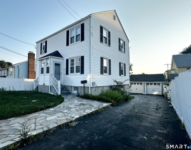 339 Thompson Street - Photo Thumbnail 4