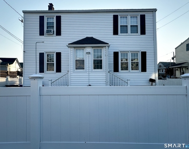 339 Thompson Street - Photo Thumbnail 1