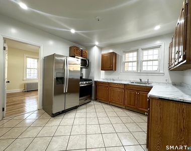 339 Thompson Street - Photo Thumbnail 31