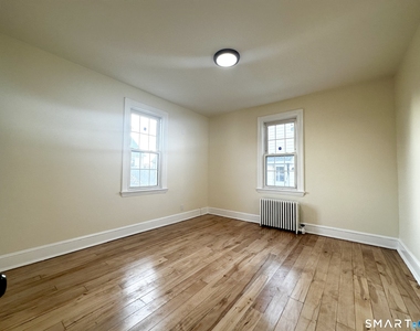 339 Thompson Street - Photo Thumbnail 21