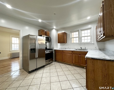 339 Thompson Street - Photo Thumbnail 13