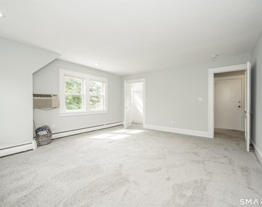 300 Hubbard Avenue - Photo Thumbnail 14