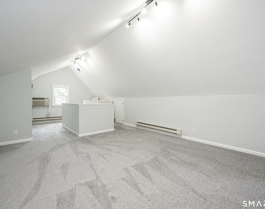 300 Hubbard Avenue - Photo Thumbnail 28
