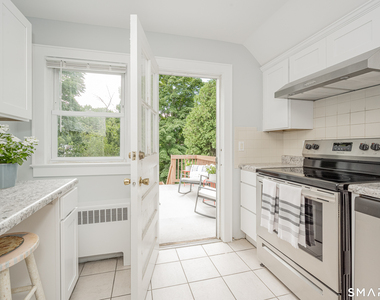 300 Hubbard Avenue - Photo Thumbnail 22