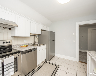 300 Hubbard Avenue - Photo Thumbnail 18