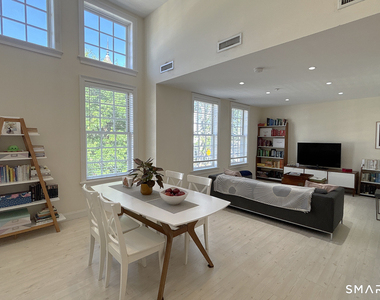 1015 Boston Post Road - Photo Thumbnail 2