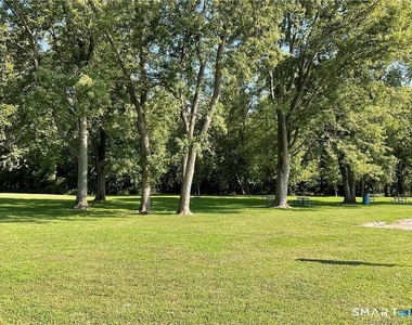 38 Glastonbury Avenue - Photo Thumbnail 18