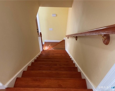 38 Glastonbury Avenue - Photo Thumbnail 12