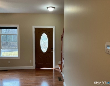 38 Glastonbury Avenue - Photo Thumbnail 4