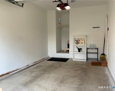 38 Glastonbury Avenue - Photo Thumbnail 16