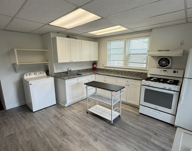 265 East Avenue - Photo Thumbnail 8