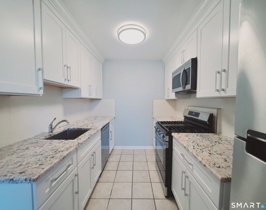 39 Glenbrook Road - Photo Thumbnail 1