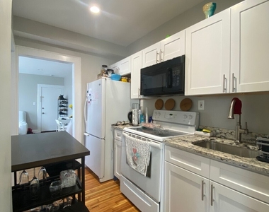 221 Park Road - Photo Thumbnail 2