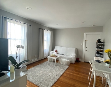 221 Park Road - Photo Thumbnail 1