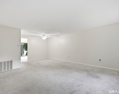 40 Conestoga Way - Photo Thumbnail 21