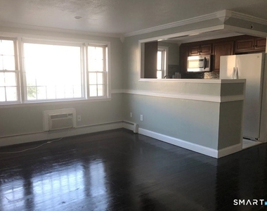 509 Burnside Avenue - Photo Thumbnail 4