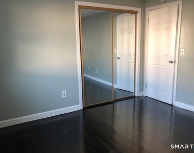 509 Burnside Avenue - Photo Thumbnail 7