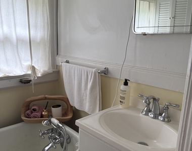 252 B Norwalk Road - Photo Thumbnail 16
