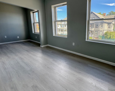 1597 Park Street - Photo Thumbnail 2