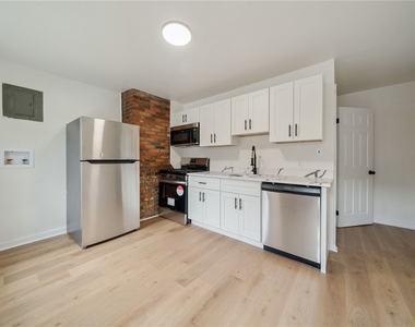 2321 Eccles Street - Photo Thumbnail 1