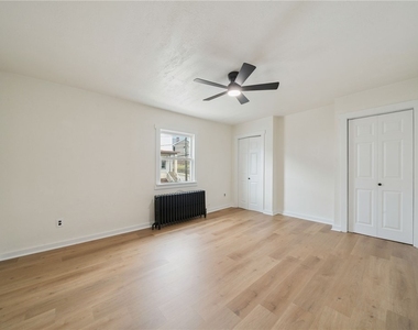2321 Eccles Street - Photo Thumbnail 4