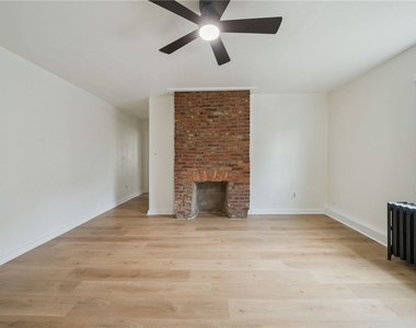 2321 Eccles Street - Photo Thumbnail 7