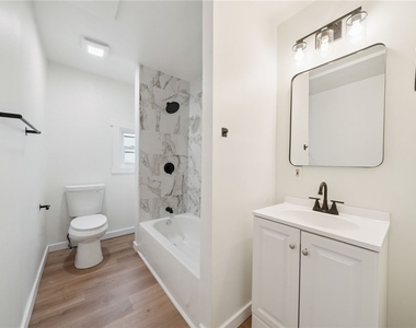 2321 Eccles Street - Photo Thumbnail 2