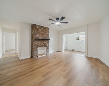 2321 Eccles Street - Photo Thumbnail 3