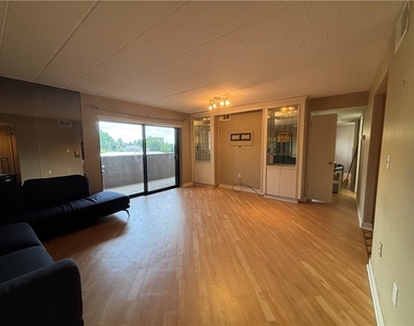 1 Trimont Ln - Photo Thumbnail 10