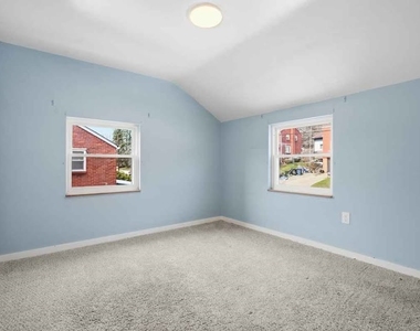 1219 Circle Dr - Photo Thumbnail 6