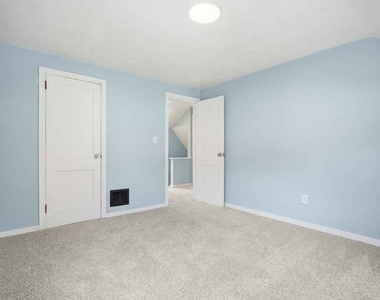 1219 Circle Dr - Photo Thumbnail 4