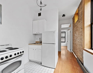 401 East 115th Street - Photo Thumbnail 4