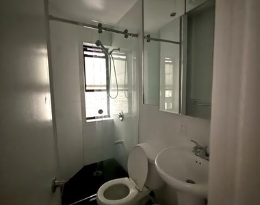 3694 Broadway - Photo Thumbnail 6