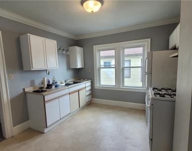 25 Richfield Avenue - Photo Thumbnail 2