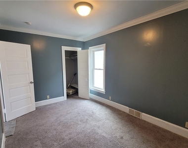 25 Richfield Avenue - Photo Thumbnail 7