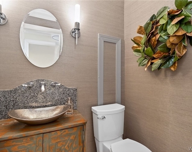 36 Harbour Point - Photo Thumbnail 7