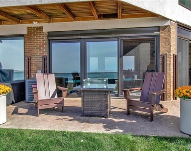 36 Harbour Point - Photo Thumbnail 23