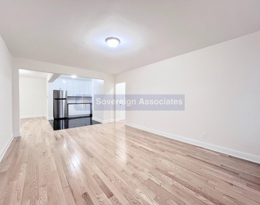 1803 Riverside Drive - Photo Thumbnail 3