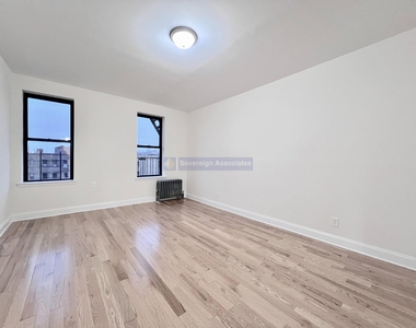 1803 Riverside Drive - Photo Thumbnail 7