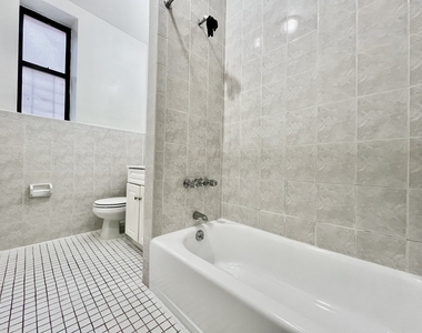 1803 Riverside Drive - Photo Thumbnail 6